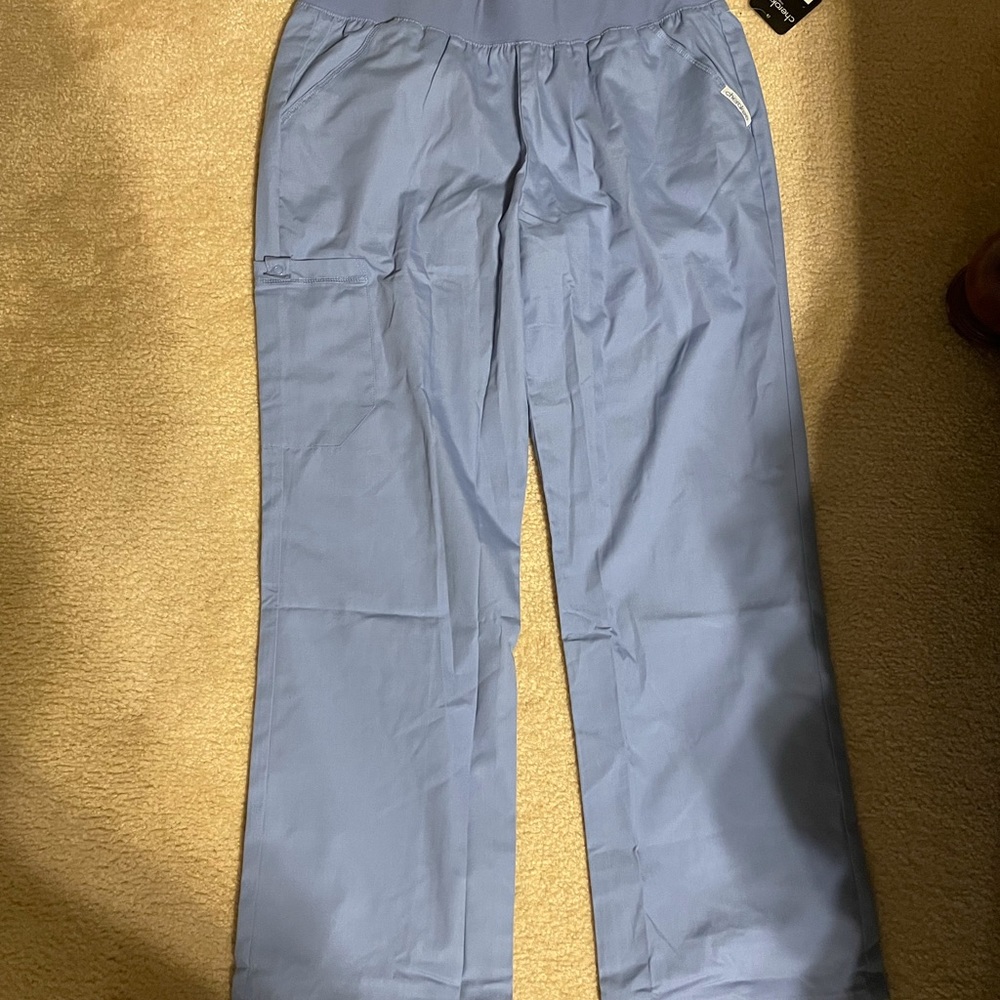 2 pairs of Women’s Cherokee flex scrub pants ciel blue size L